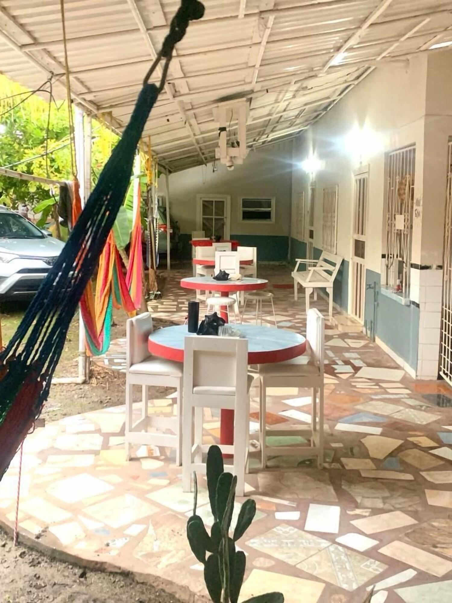 Vista Lobby HOSTAL TRINIDAD