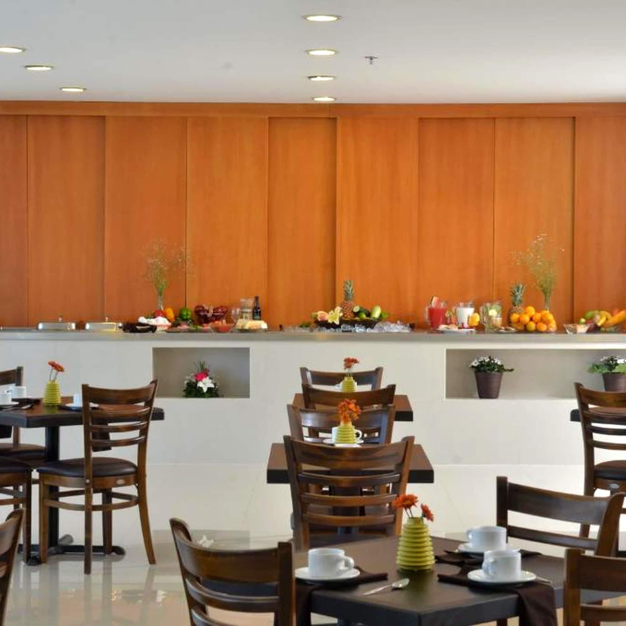 Restaurant Hotel Lois Express Monterrey Aeropuerto La Fe