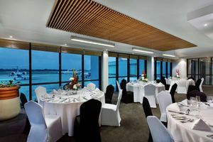 Alojamiento - Legend Hotel Lagos Airport, Curio Collection by Hilton