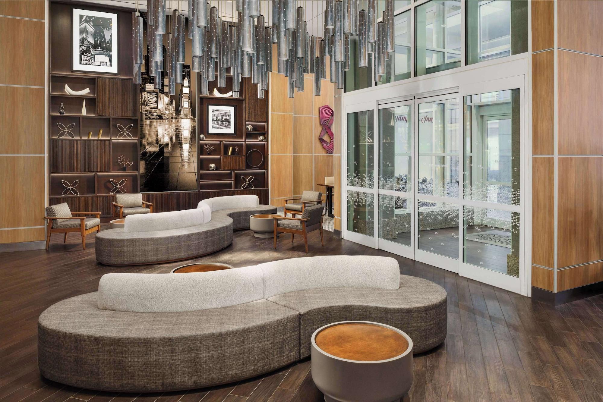 Vista Lobby Hampton Inn Manhattan/Times Square Central