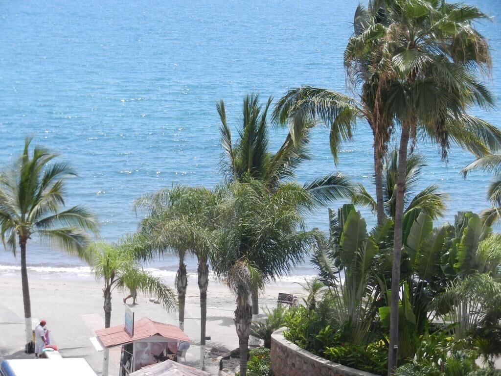 Playa Room in Apartment - Vallarta Jr Suites in the Exclusive Zona Romantica