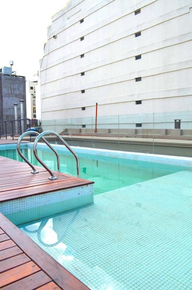 Vista Piscina Patios de San Telmo