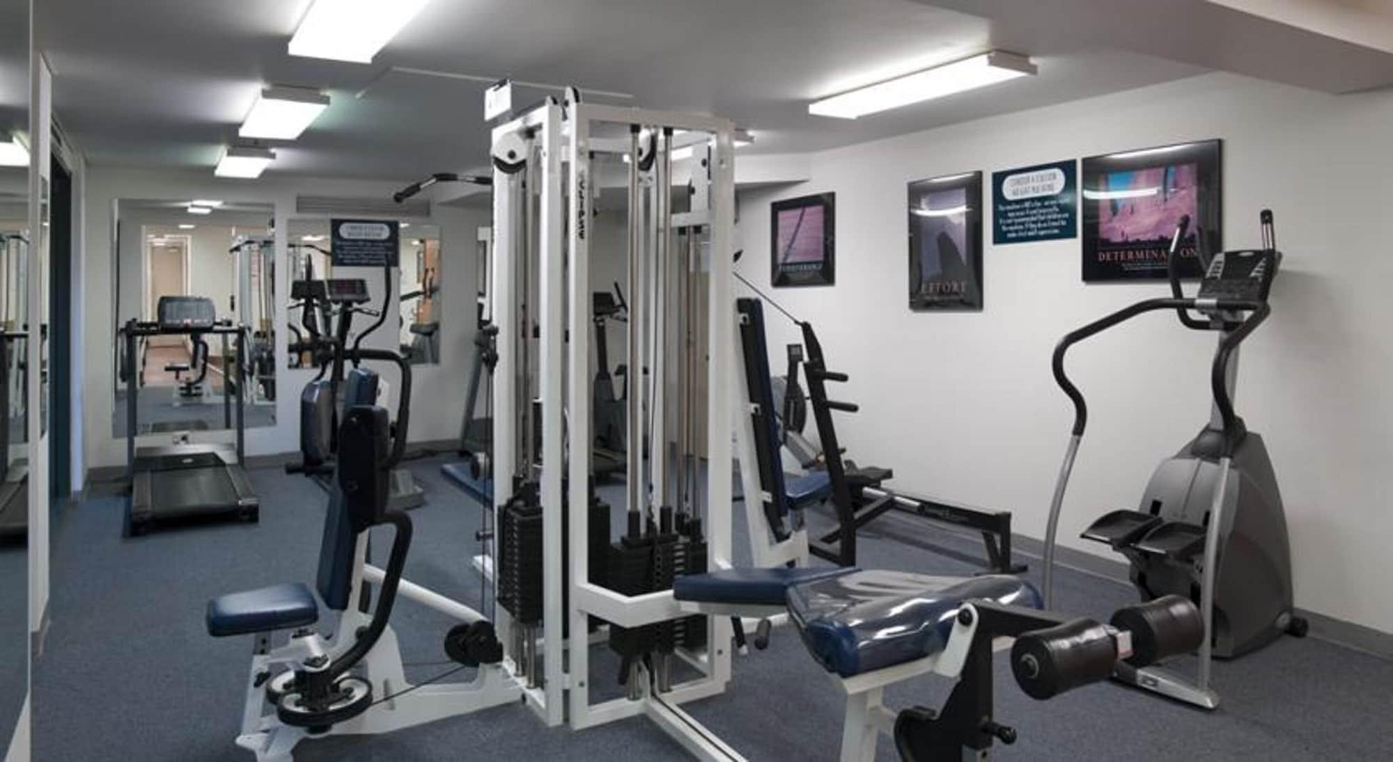 Gimnasio Adina Serviced Apartments Canberra James Court