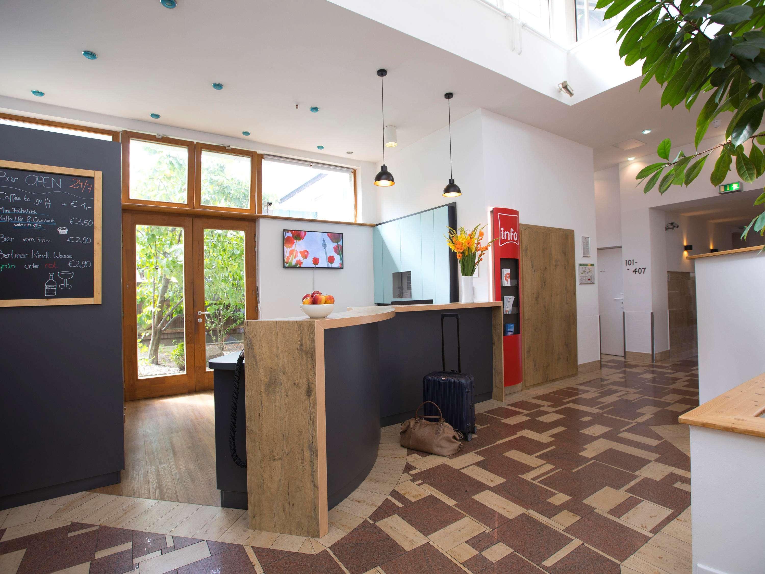 Vista Lobby ibis Berlin City Süd