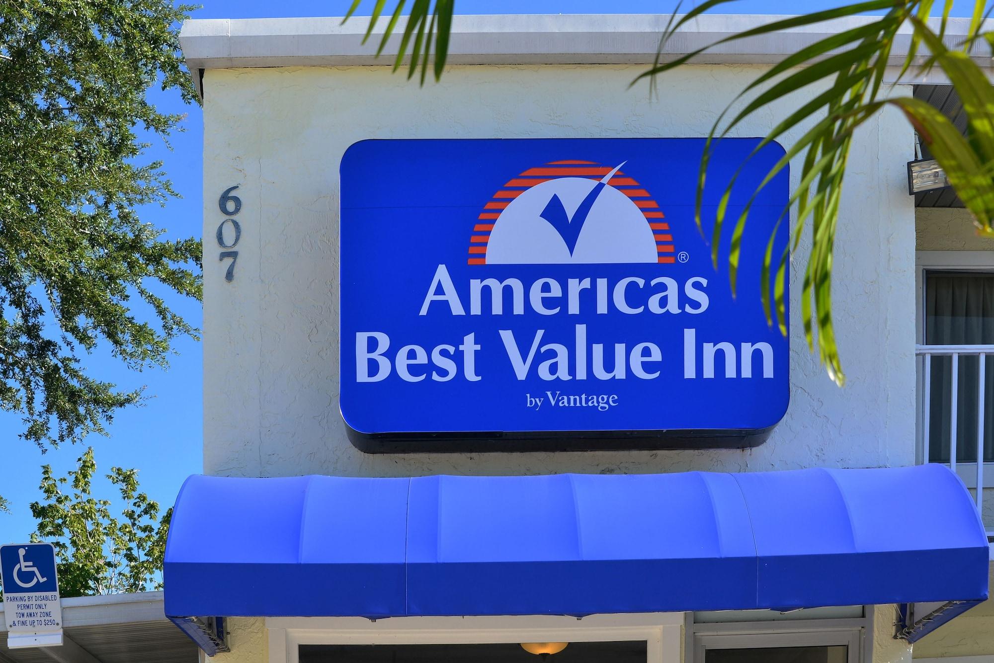 Vista Lobby Americas Best Value Inn Bradenton Sarasota