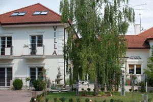 Alojamiento - Hotel Villa Hubertus Kutno