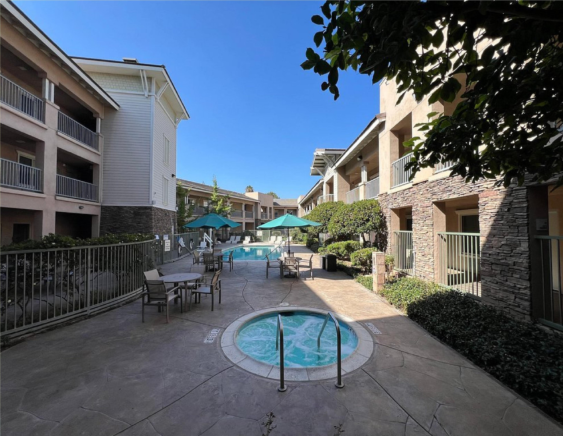 Vista Exterior Holiday Inn Express Hotel & Suites San Dimas by IHG