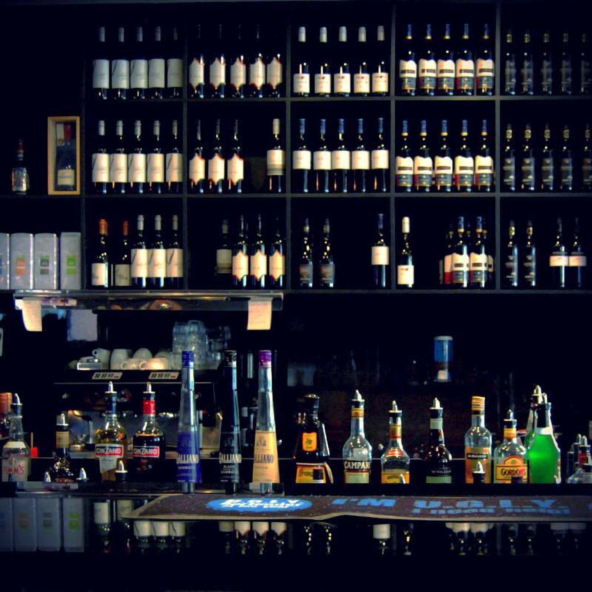 Varios Newington Apartments