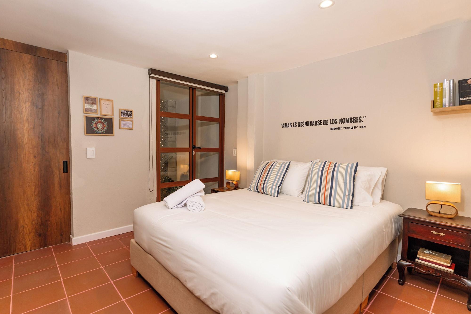 Habitación HOTEL LIBRERIA CAFE DE POMBAL