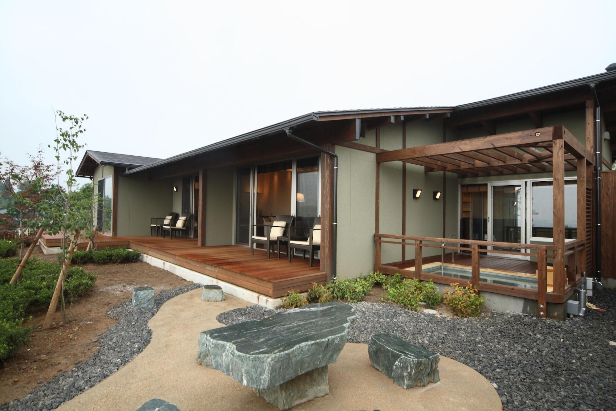 Vista Exterior Asagirinomieru Yado Yufuin Hanayoshi