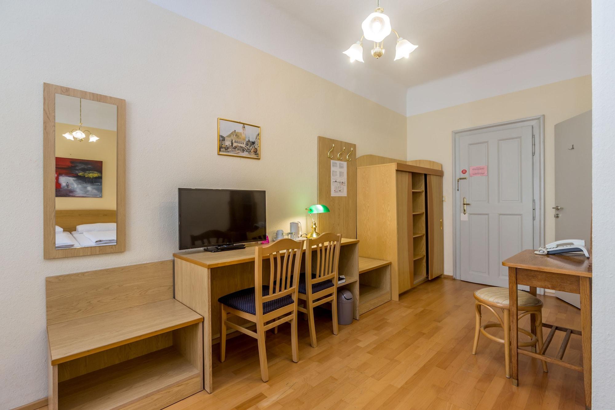 Set de Habitación Hotel Graf Stadion