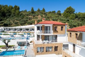 Alojamiento - Villa D'Oro - Luxury Villas & Suites