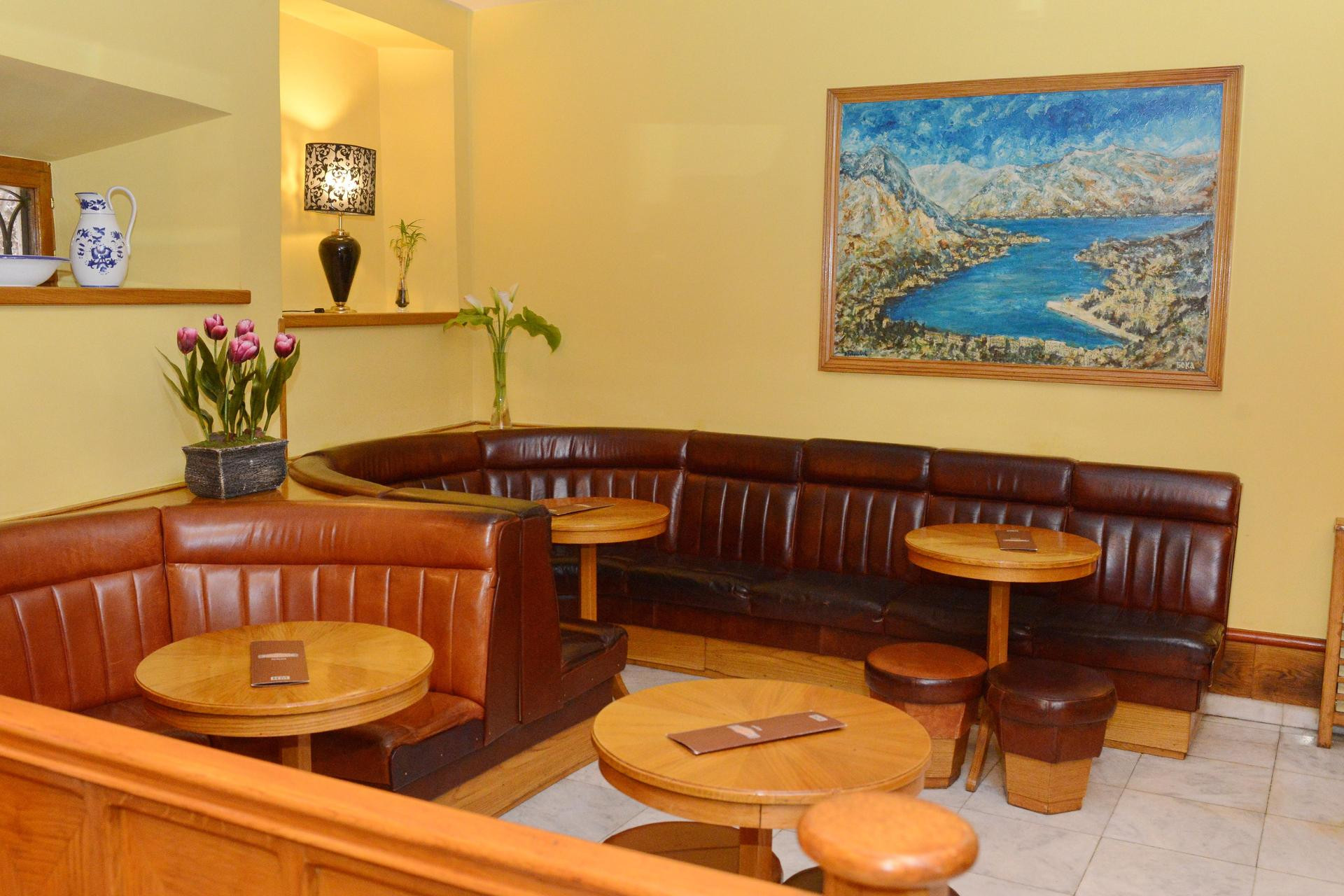 Bar/Salón Hotel Marija