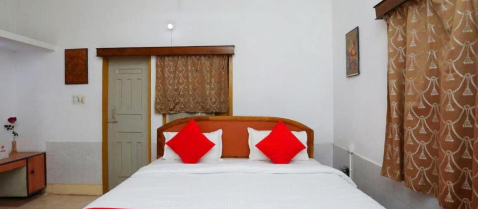 Varios Goroomgo Upasana Bhubaneswar