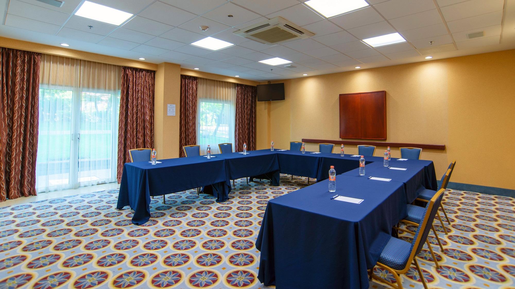 Sala de Reuniones Holiday Inn Express Hotel & Suites Cuernavaca by IHG