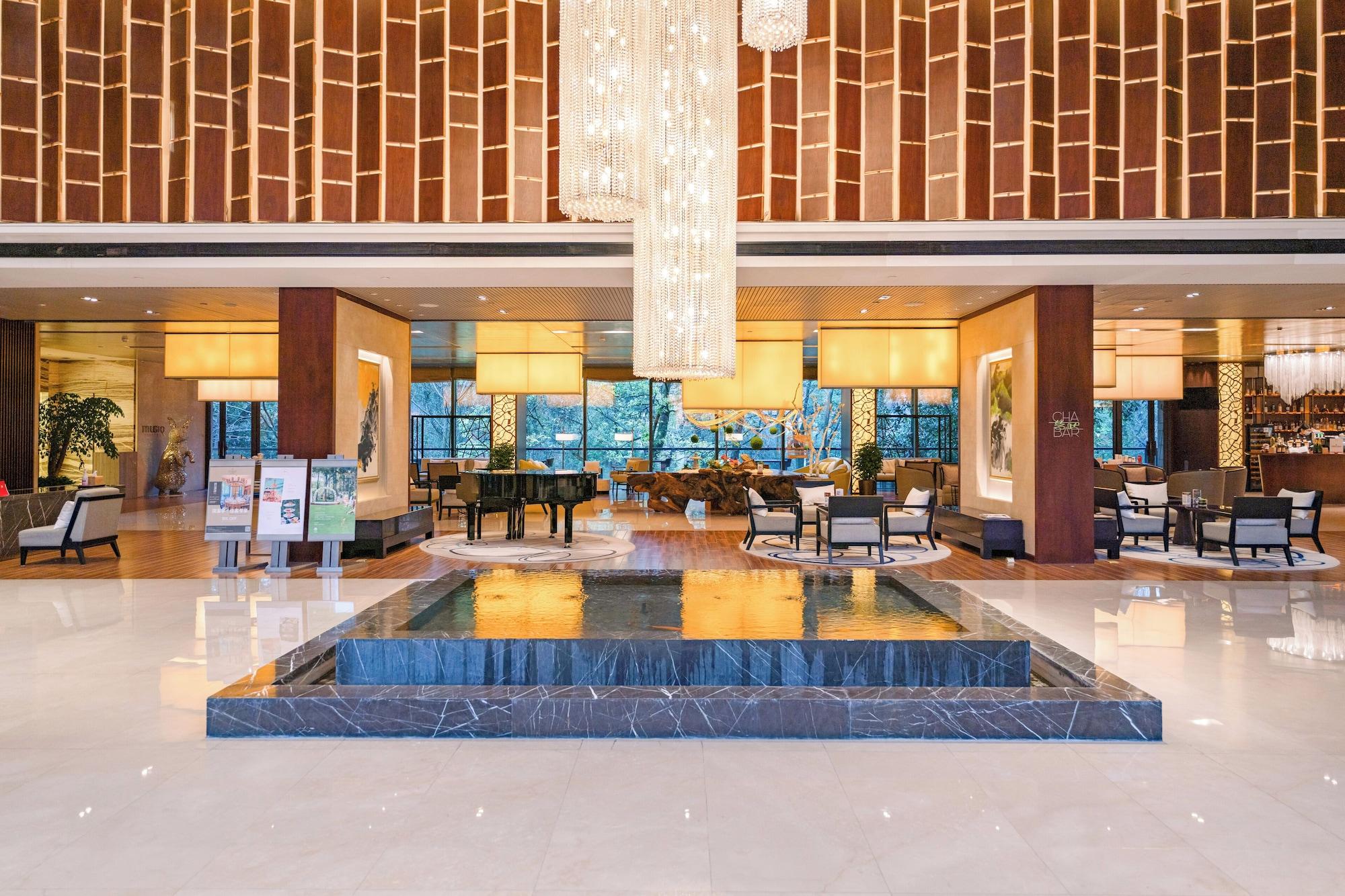 Vista Lobby Millennium Resort Hangzhou