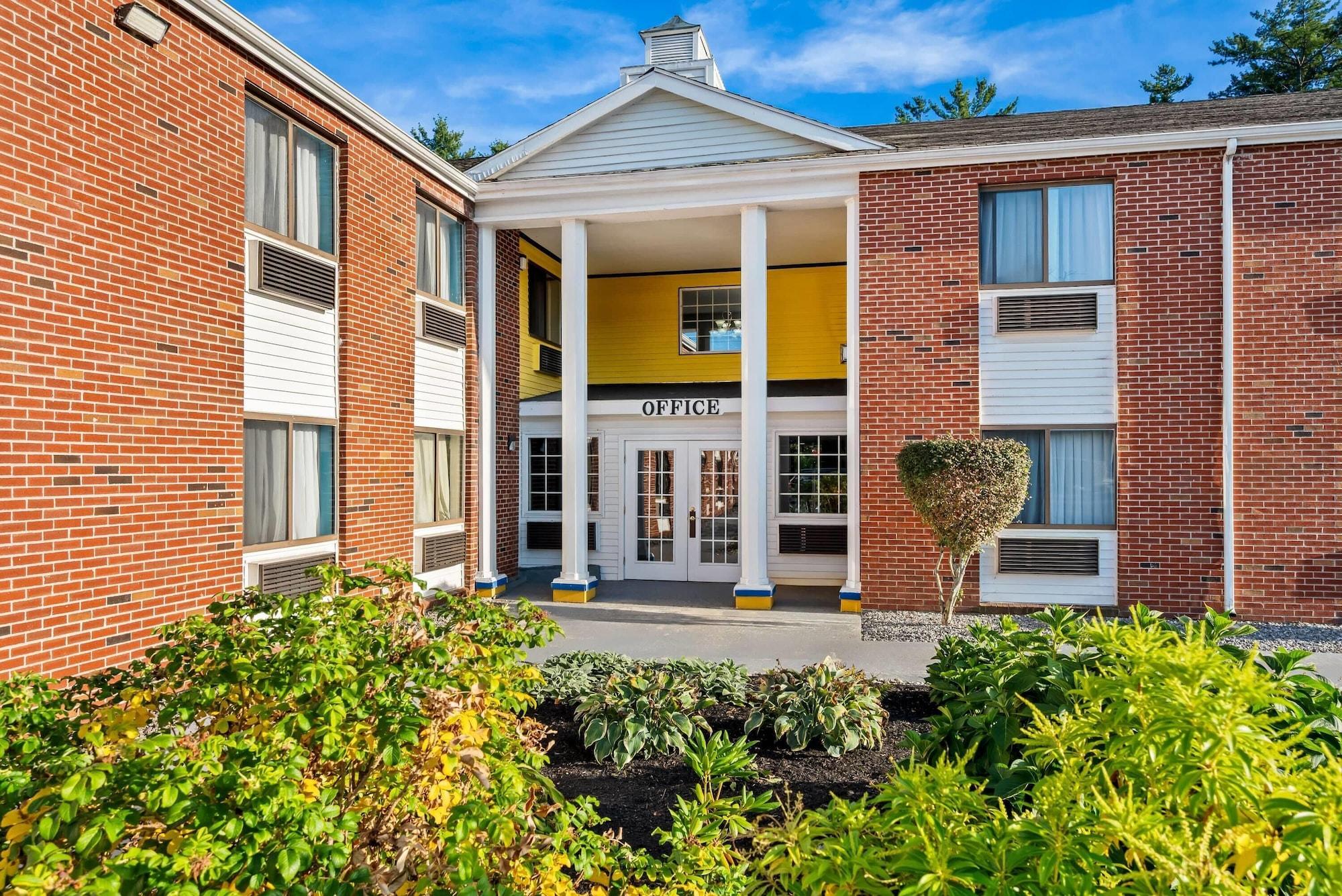 Varios Days Inn by Wyndham Brunswick Bath Area