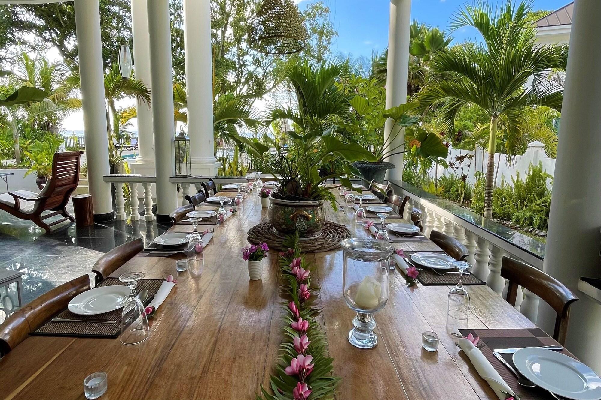 Vista Exterior Chateau Elysium