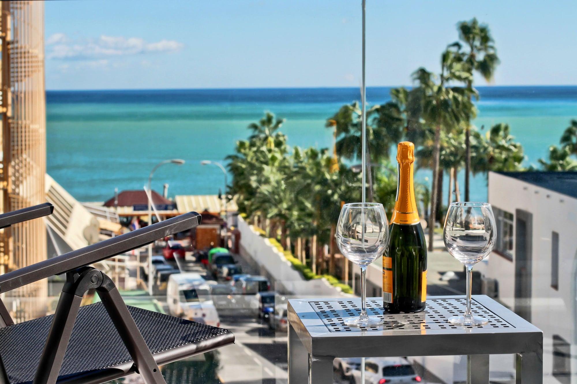 Playa Carihuela Suites
