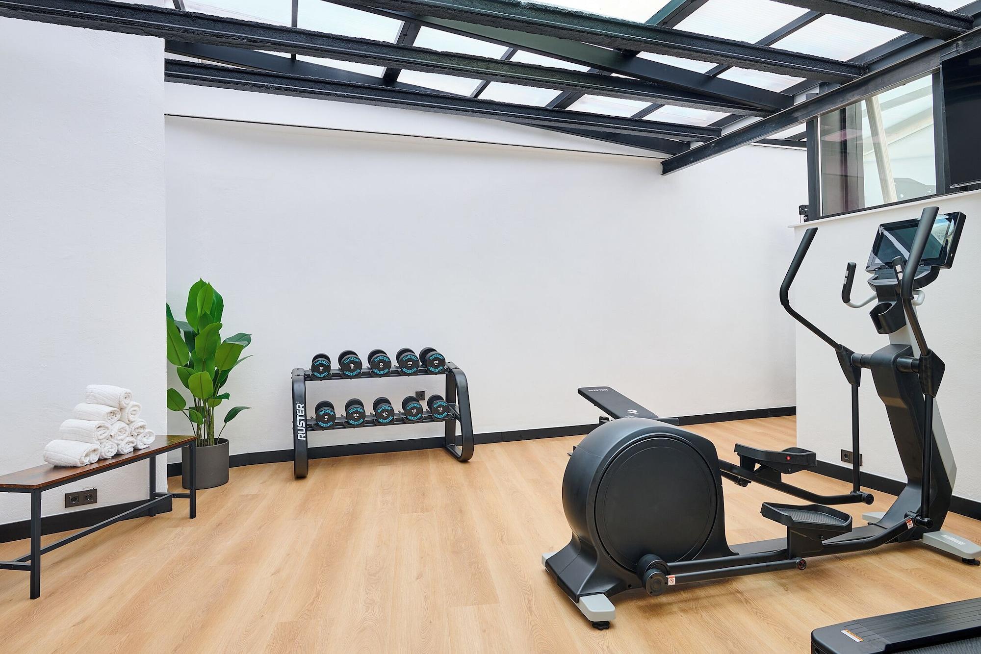 Gimnasio Boutique Hotel Luna Triunfo Granada *NEW*