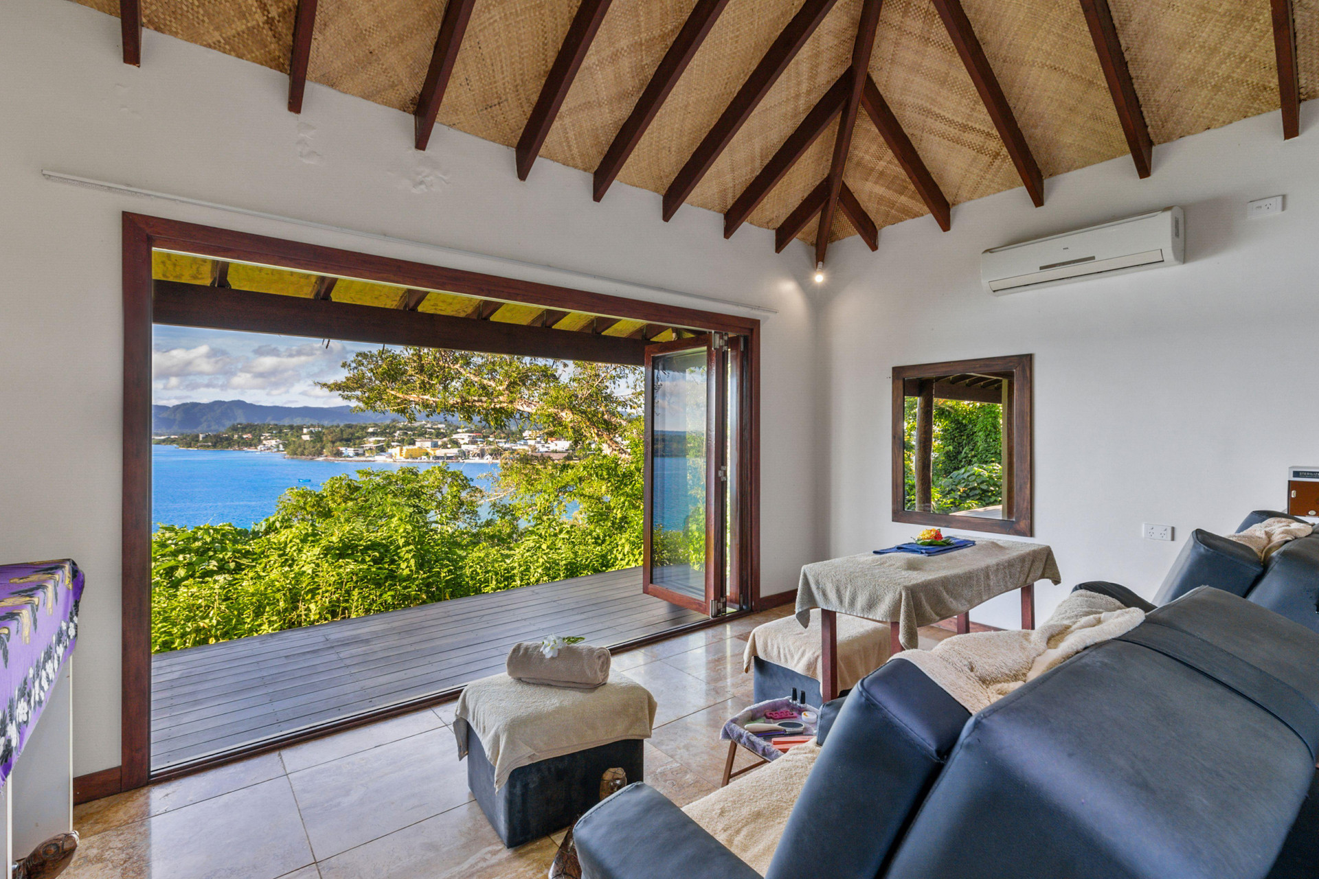 Vista Exterior Iririki Island Resort & Spa