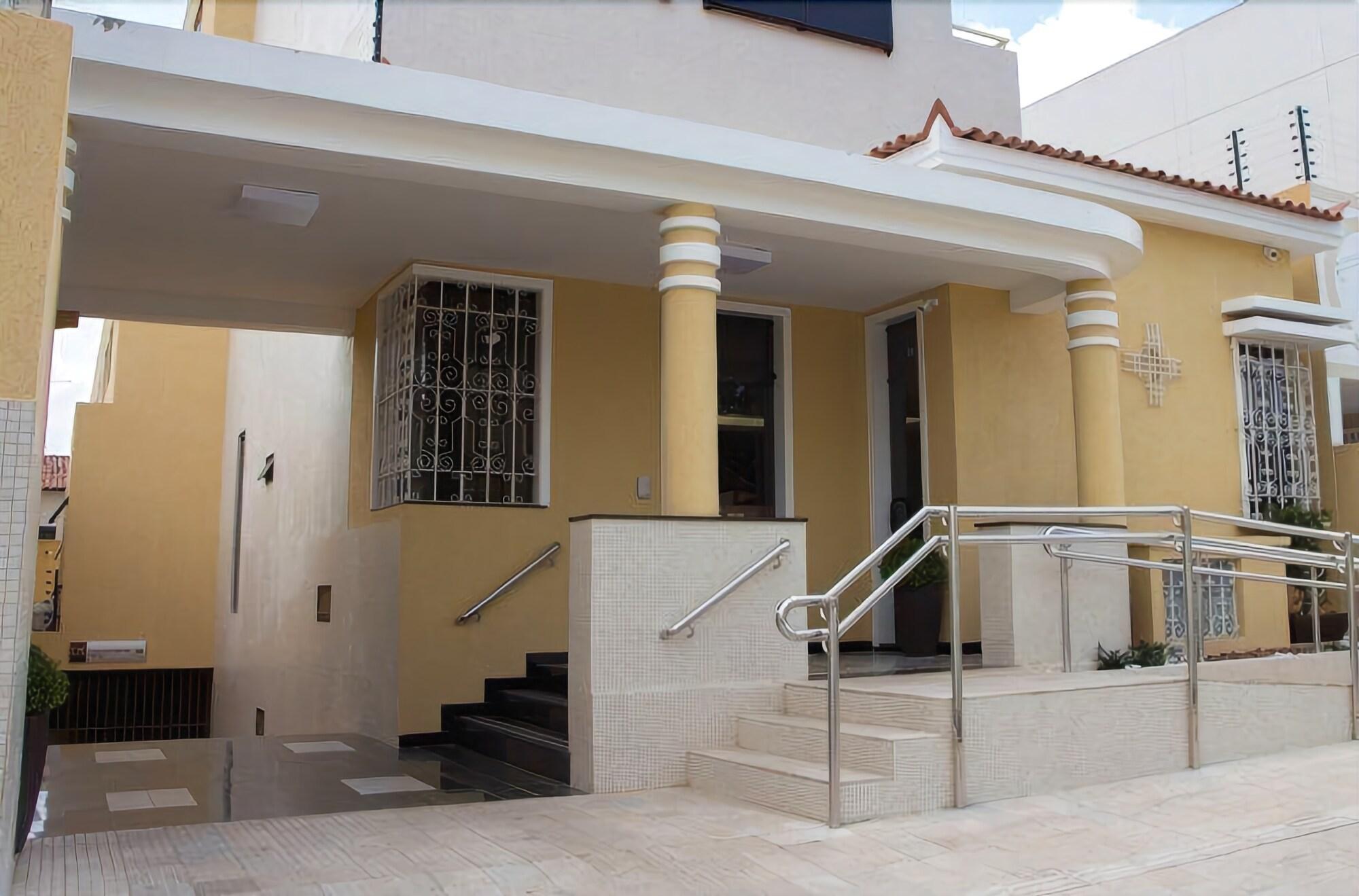 Vista Exterior Lis Hotel