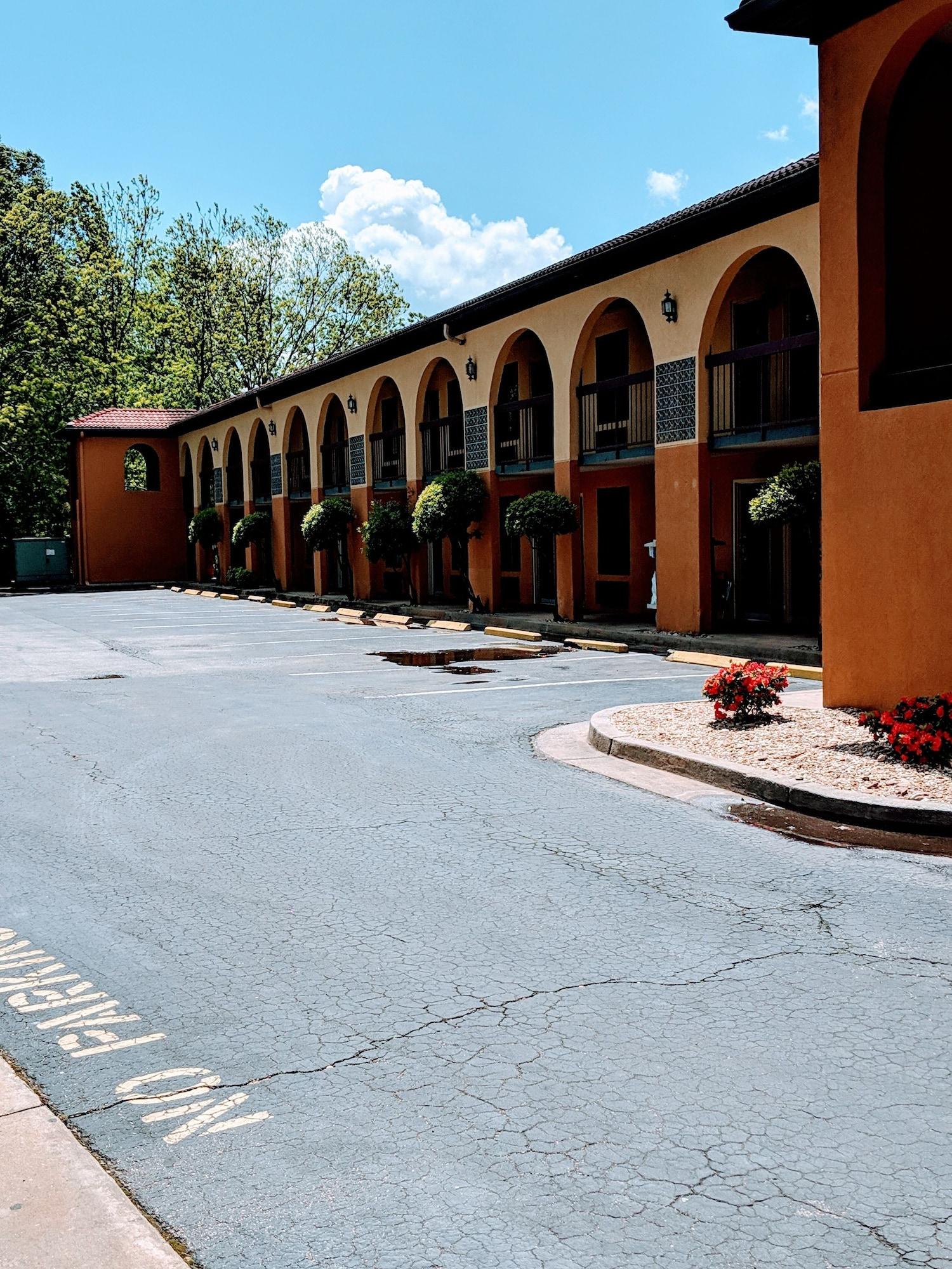 Vista Exterior Econo Lodge