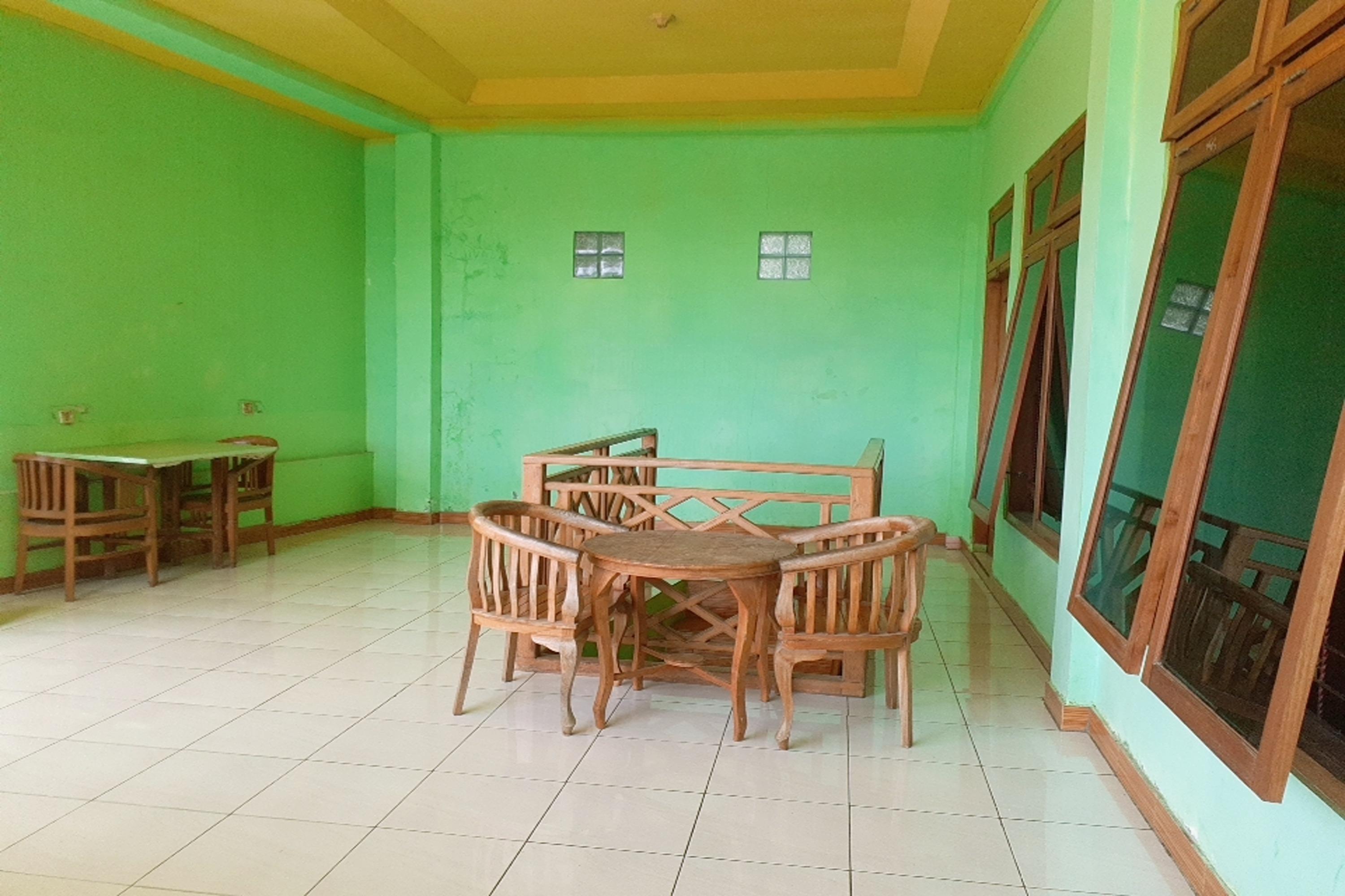 Comodidades del Alojamiento Surya Hotel Labuan Bajo