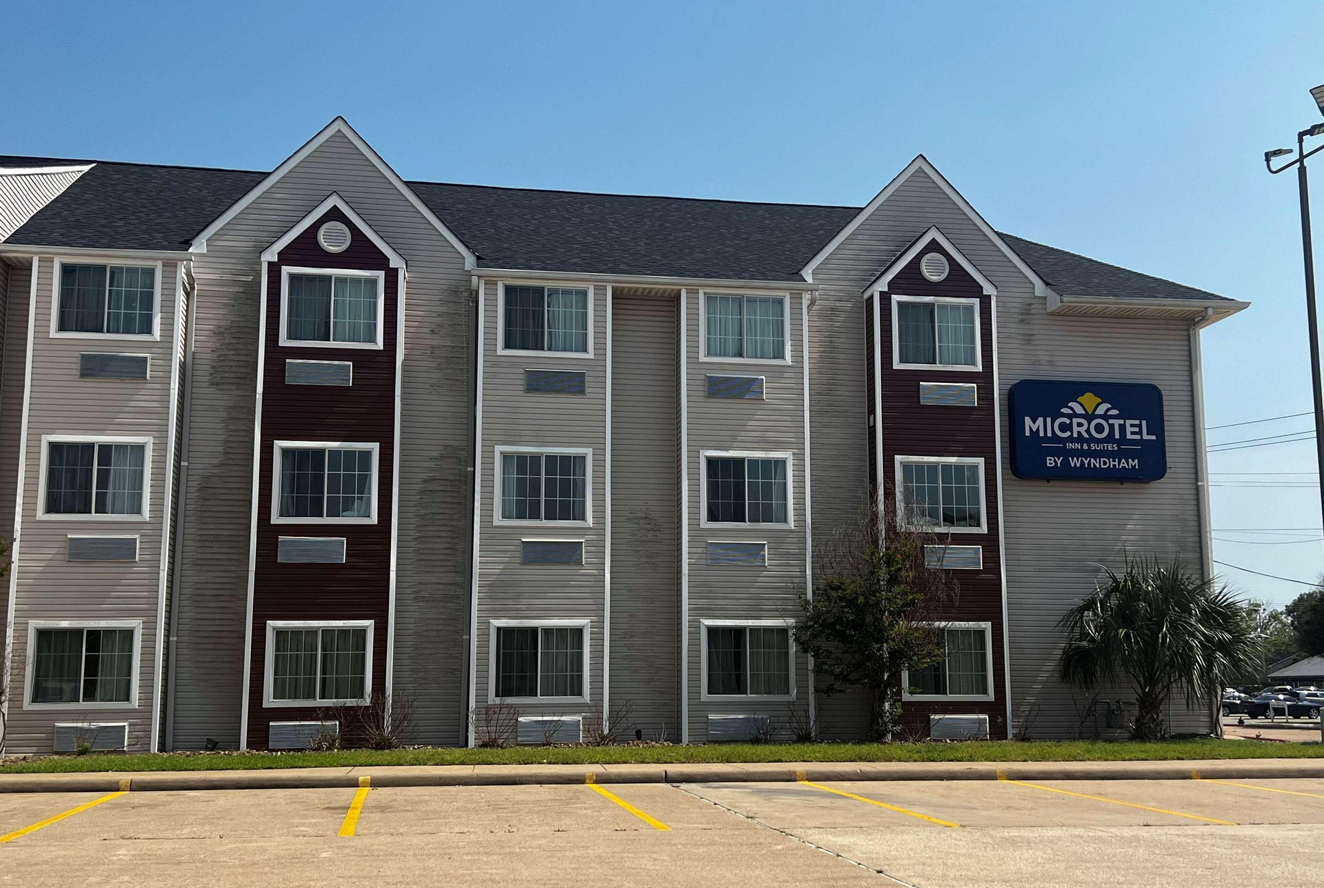 Varios Microtel Inn & Suites by Wyndham Houston