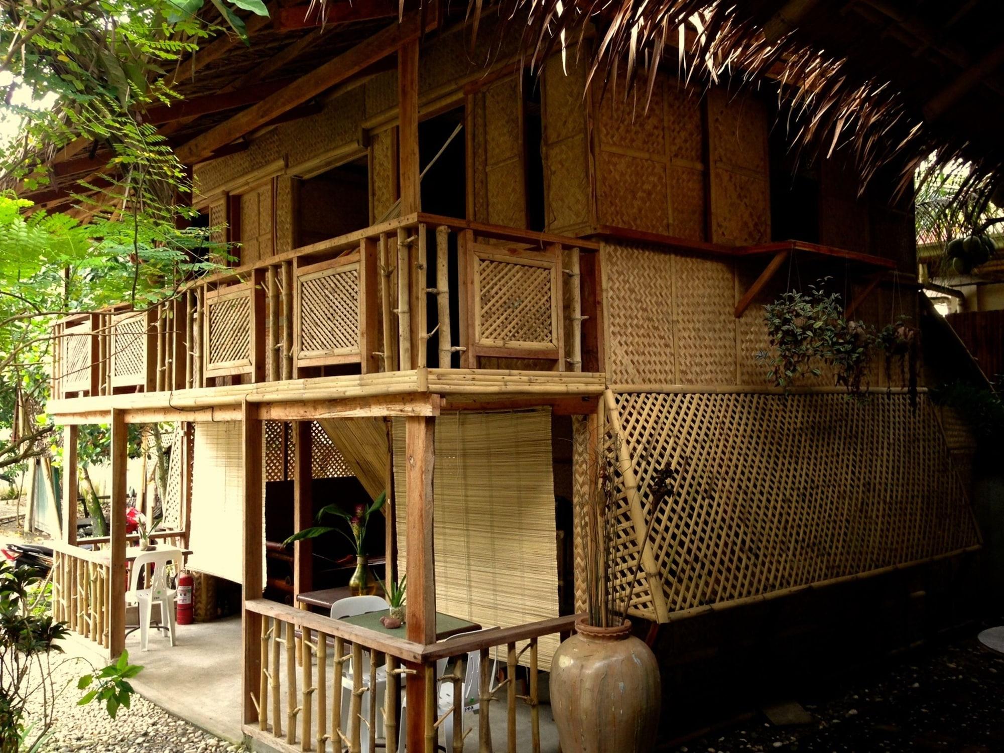 Vista Exterior Pandan Beach Resort