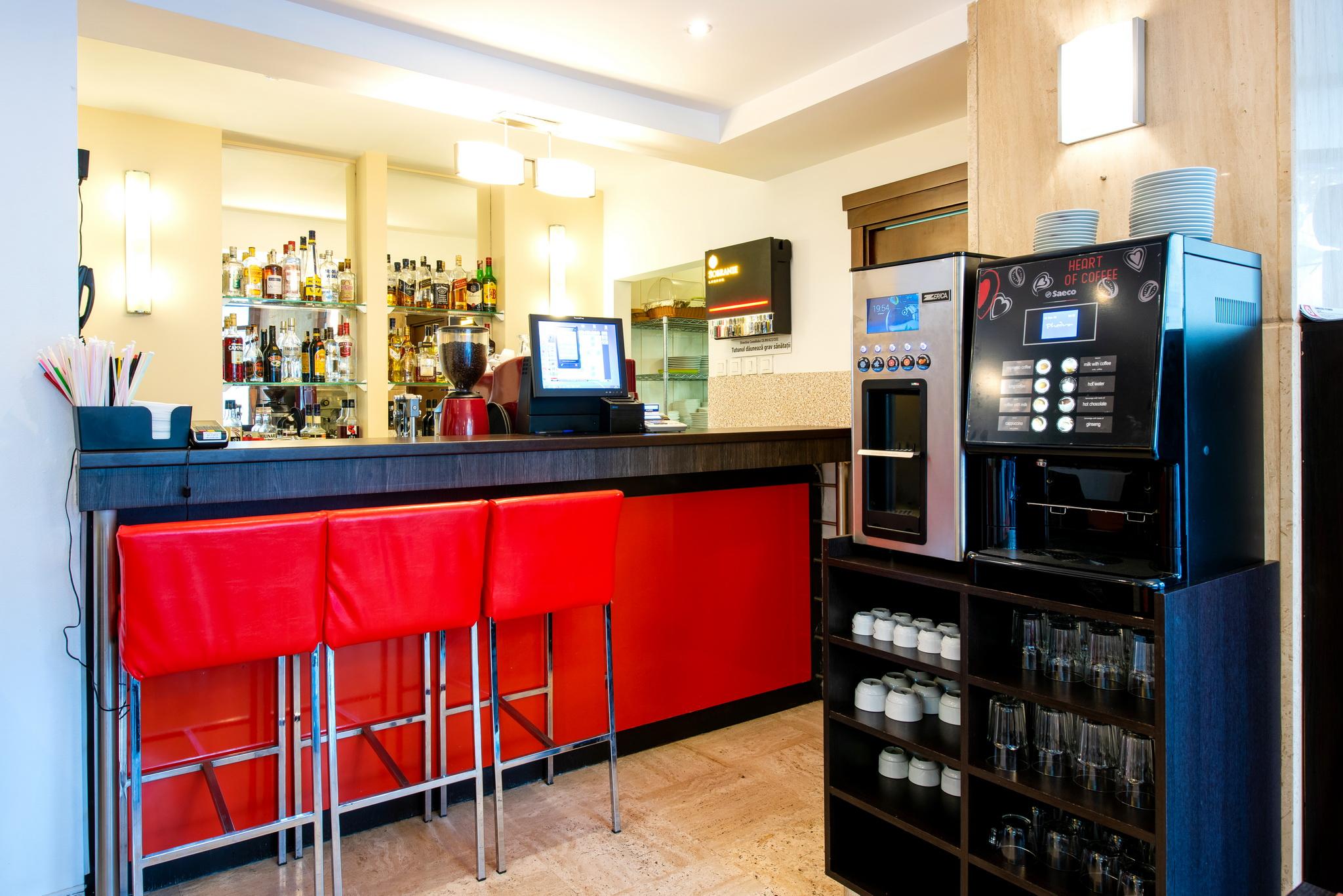 Bar/Salón Hotel Duke Armeneasca