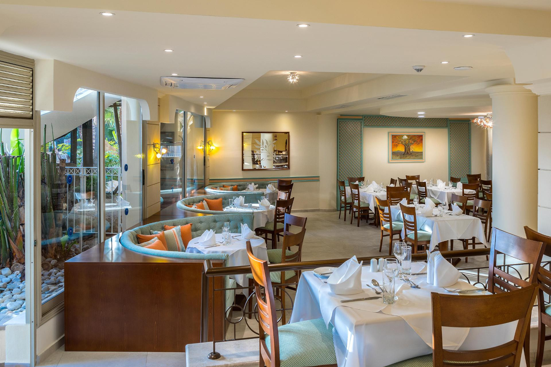 Restaurant Aquamare Beach Hotel & Spa