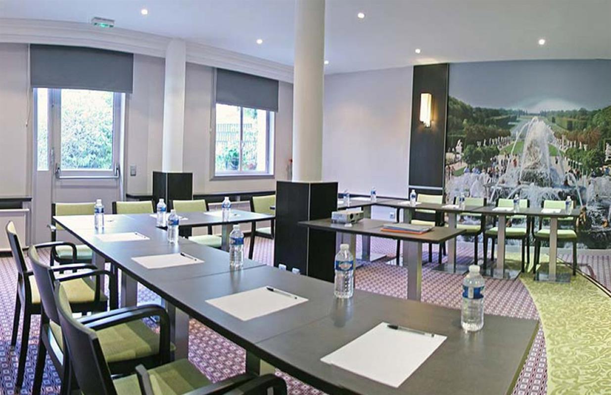 Centro de Negocios Le Versailles