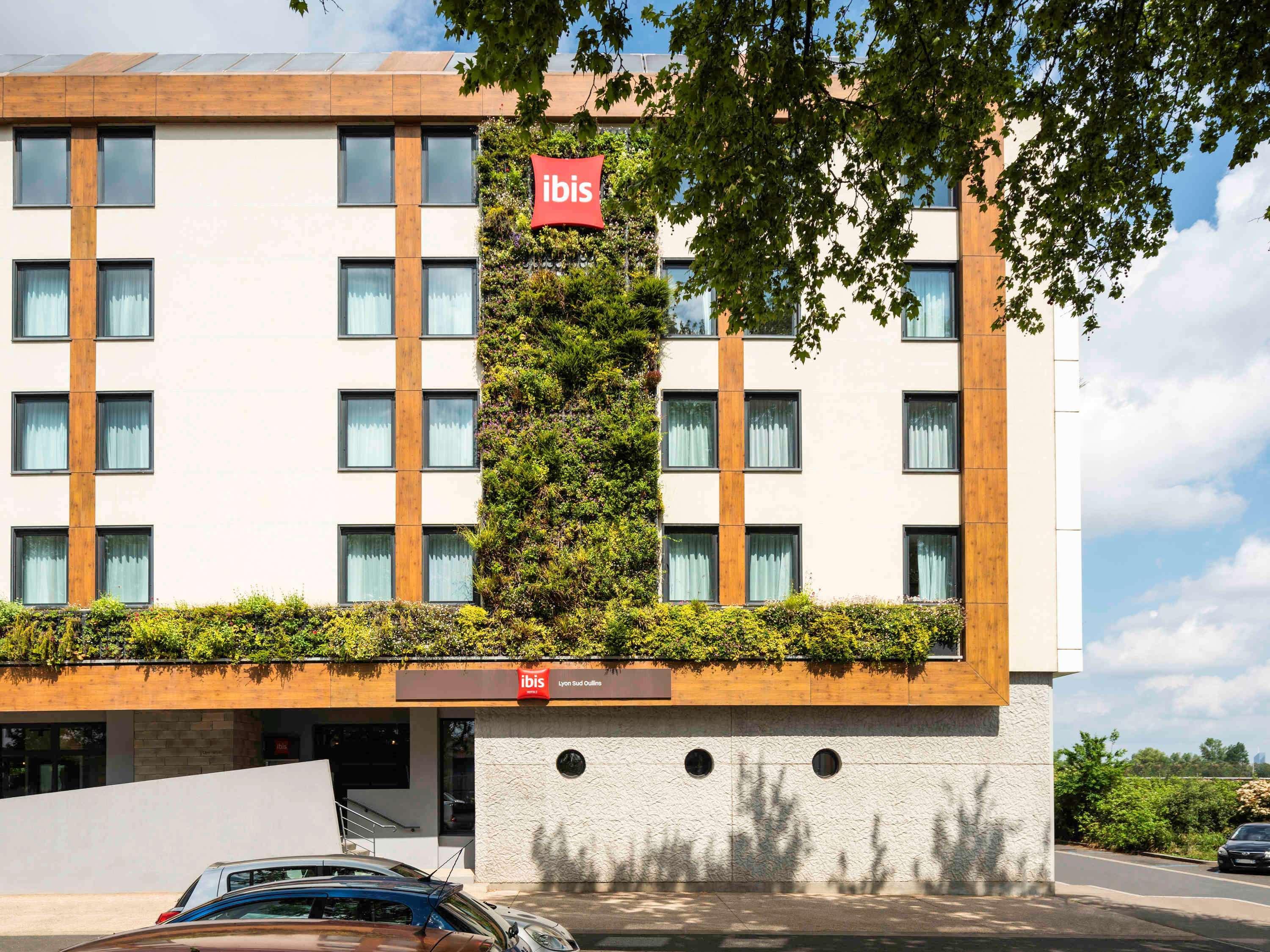 Vista Exterior ibis Lyon Sud Oullins