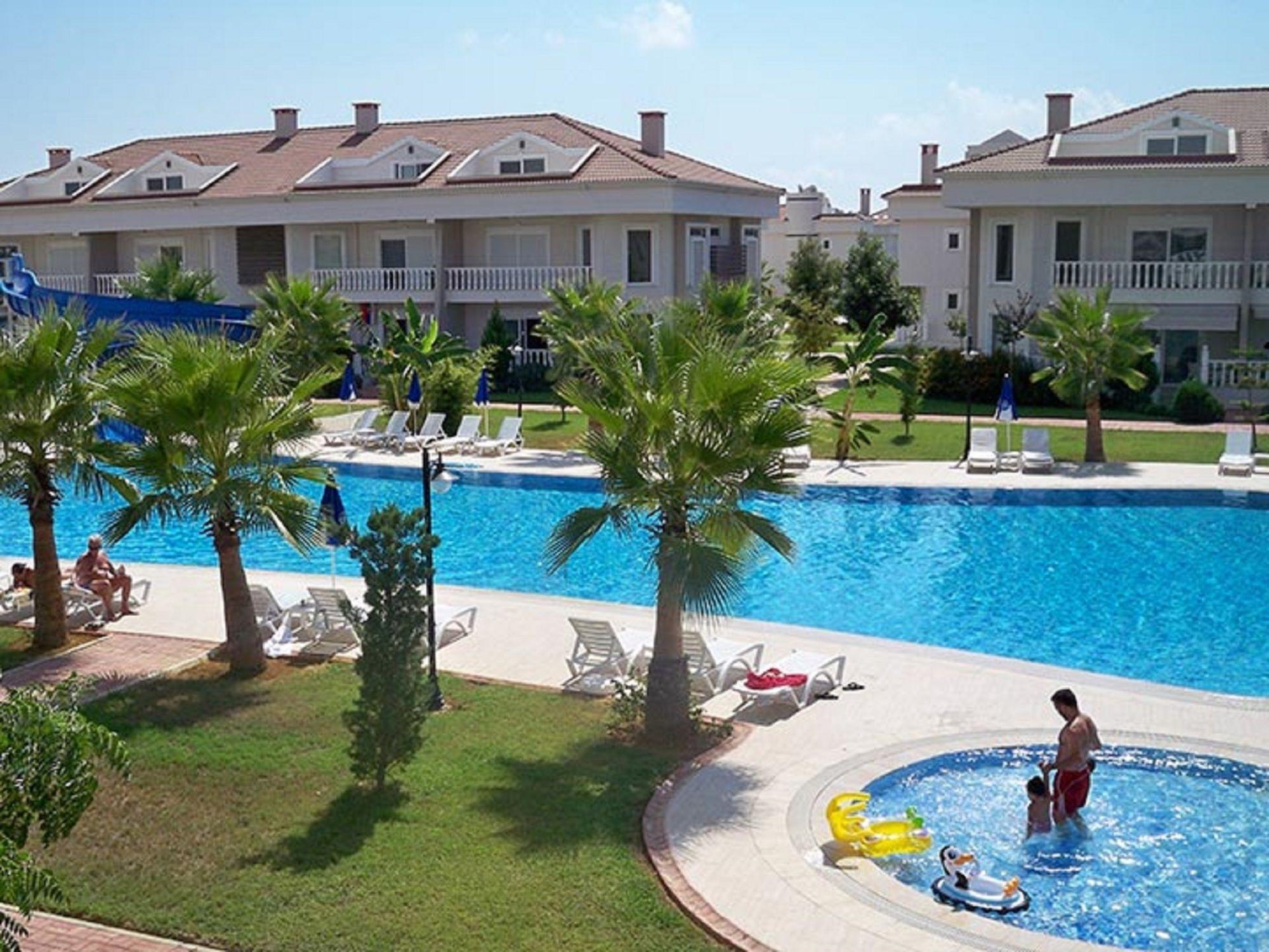 Vista Piscina Sadev Turizm Belek Villas & Apartments