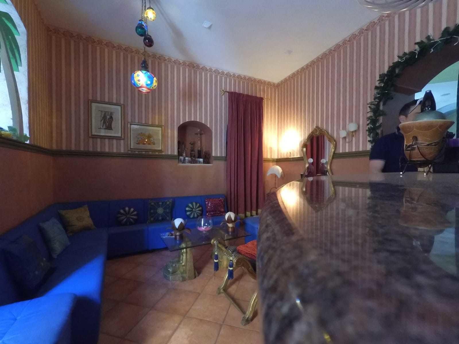 Bar/Salón Caterina House