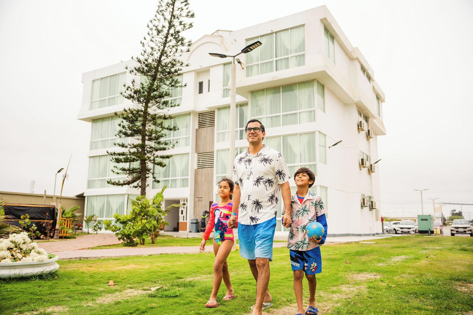 Vista Exterior Hotel Presidente Beach Playas