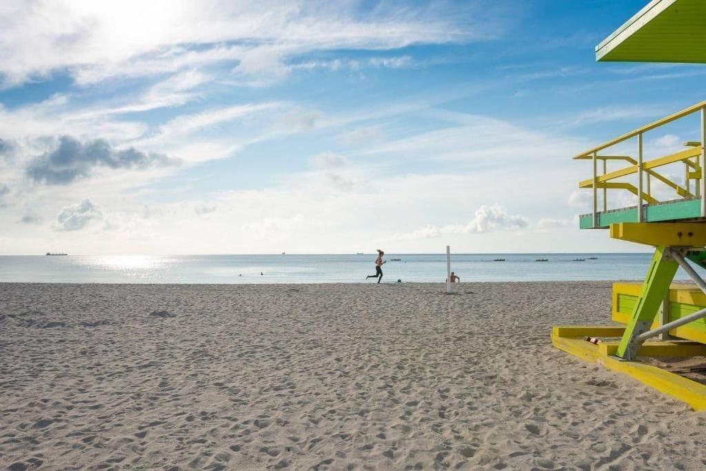 Varios Ocean Beach Suites