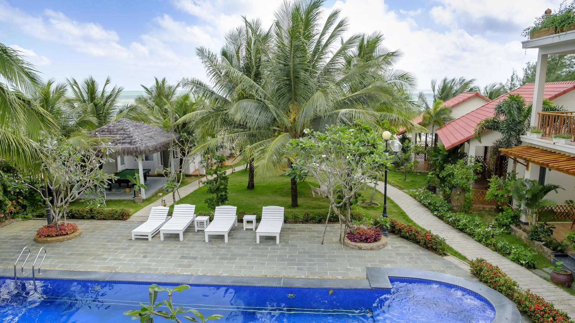 Varios Naomi Resort