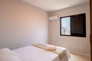 Alquiler Temporario - Apt w/ Balcony Steps From the Beach - Ids0501