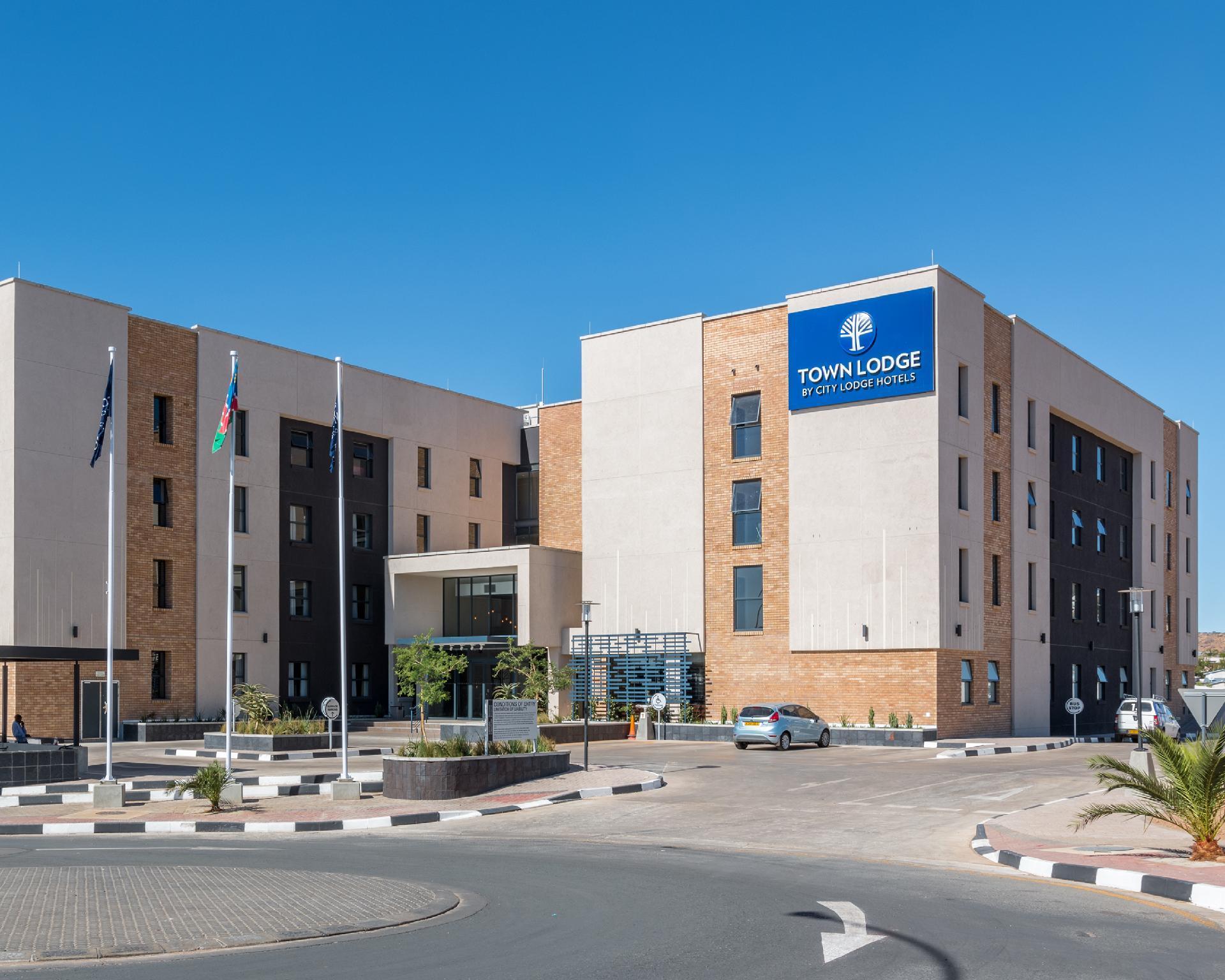 Vista Exterior Town Lodge Windhoek