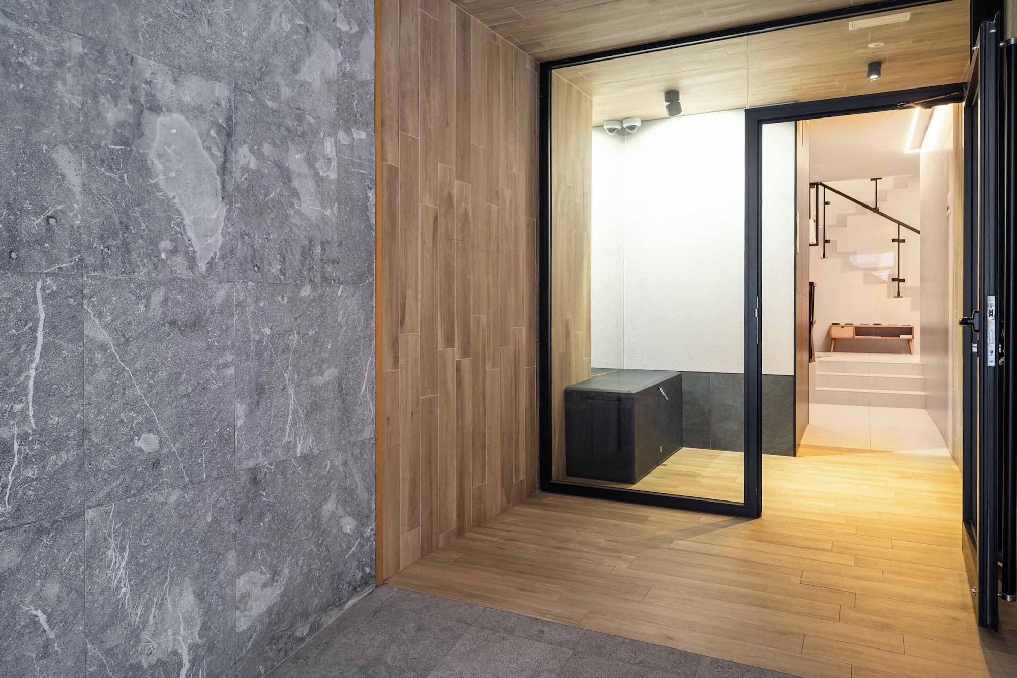 Vista Lobby Limehome Bilbao Tristan de Leguizamon