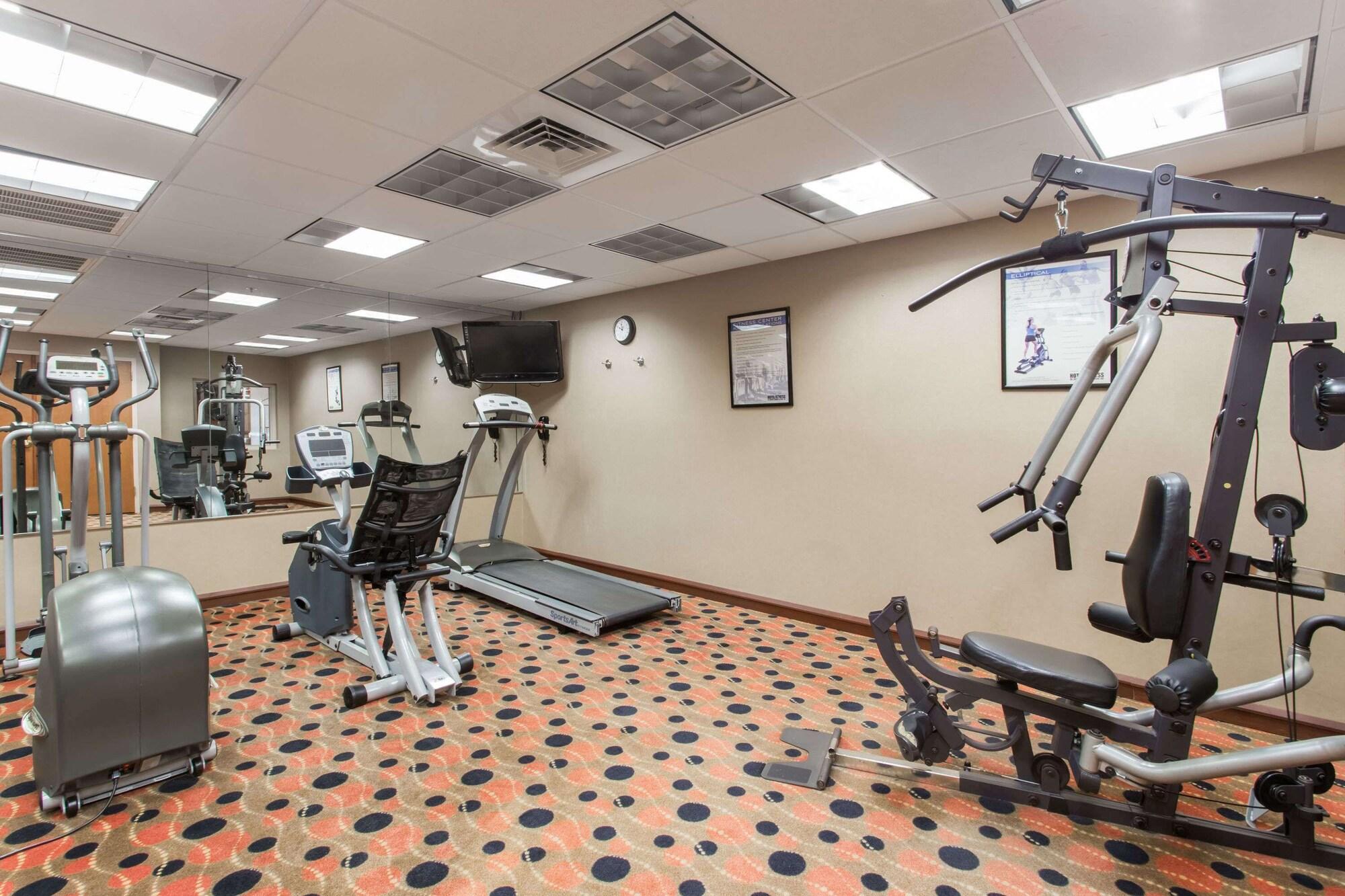 Gimnasio Days Inn & Suites by Wyndham Fort Pierce I-95