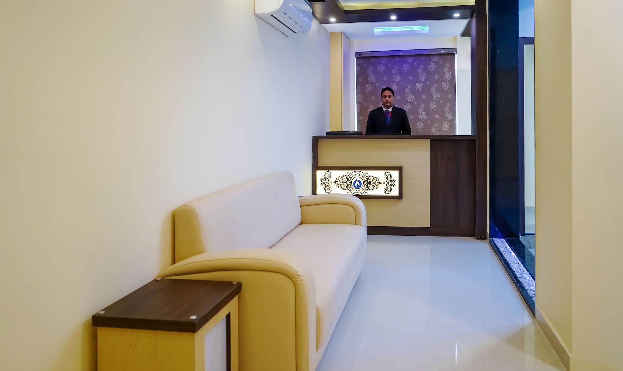 Vista Lobby Treebo Oasis, Laxmisagar