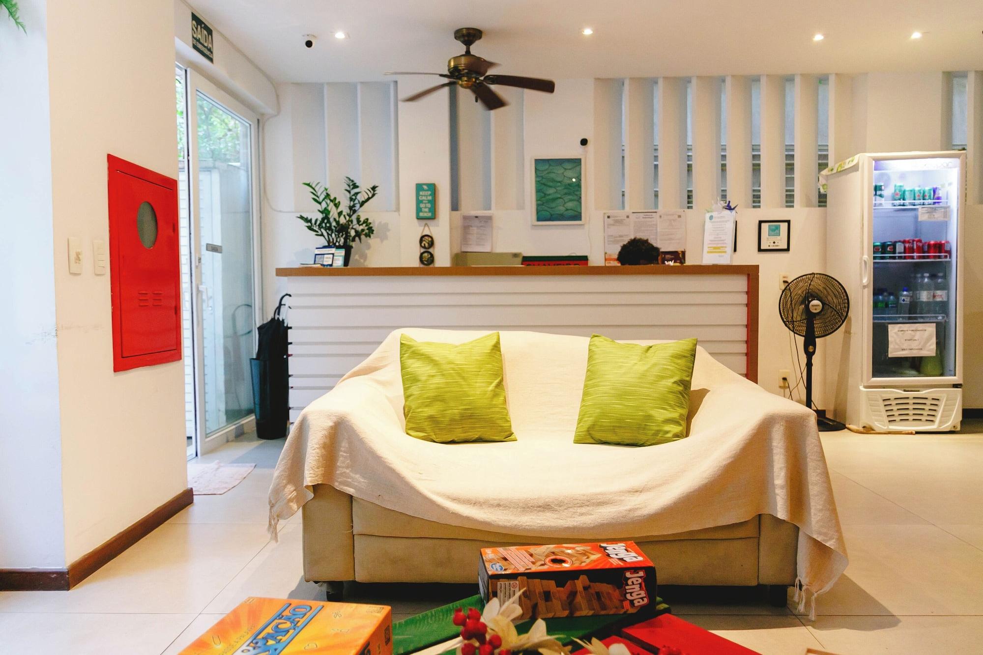 Vista Lobby Palace Beach Hostel
