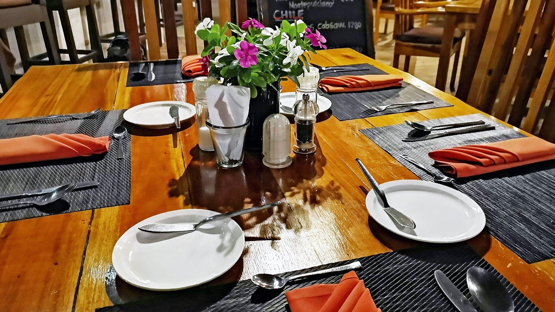 Restaurant Kawayan Holiday Resort