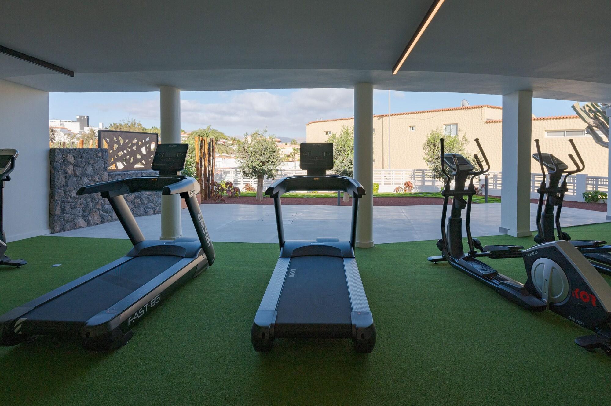 Gimnasio R2 Higos Beach Apartments