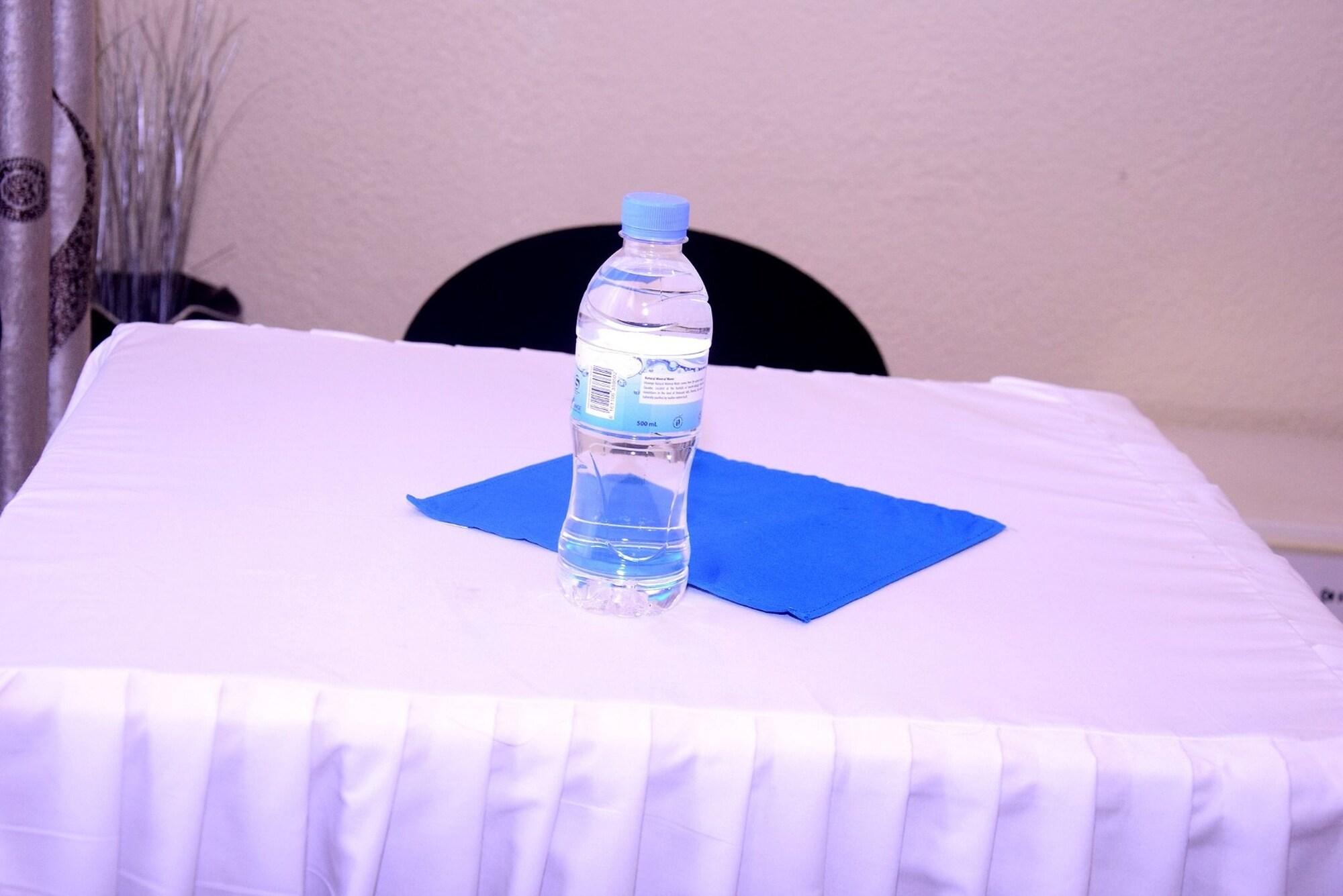 Sala de Reuniones Zebra Tourism  Hotel