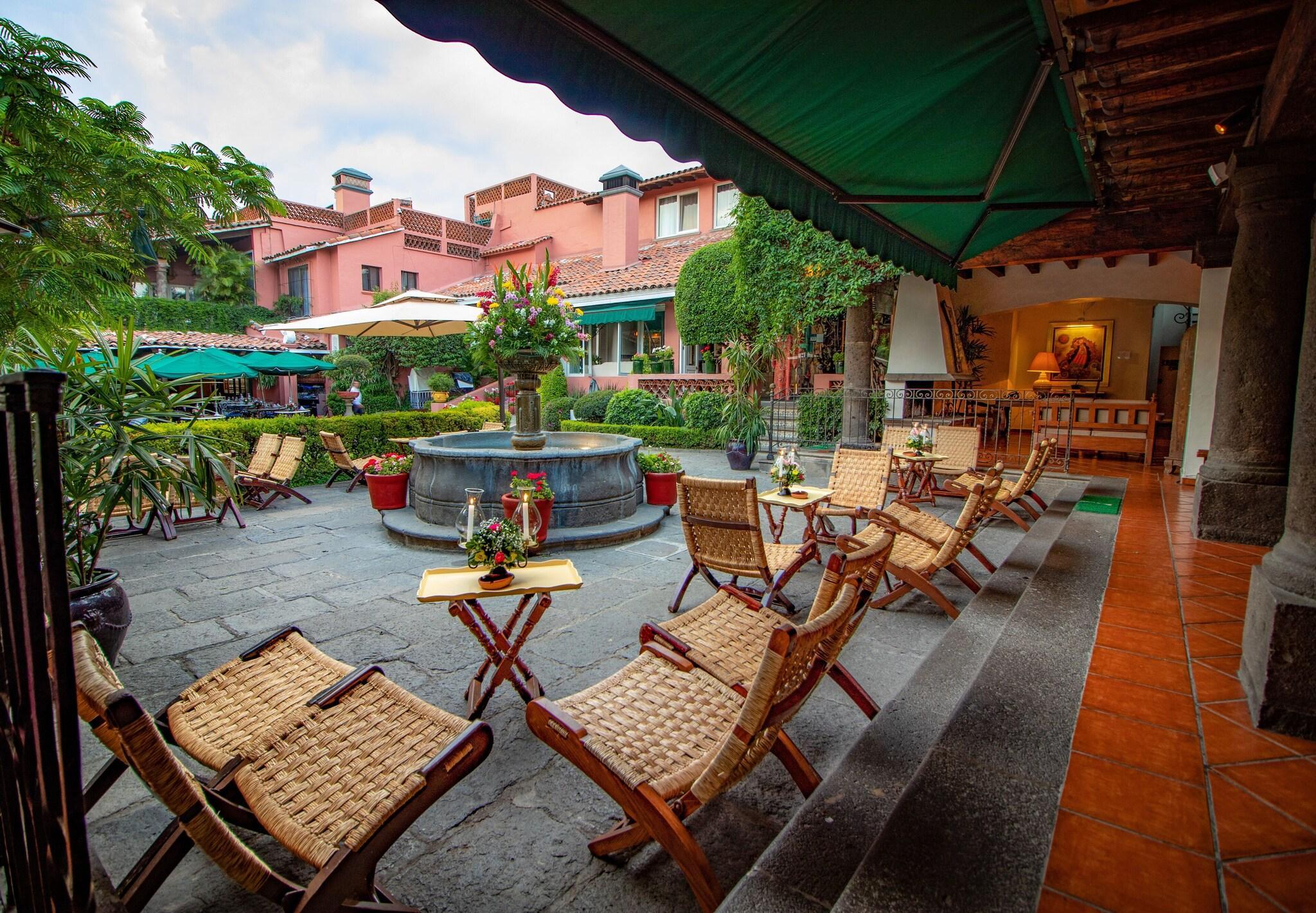 Restaurant Las Mananitas Hotel Garden Restaurant and Spa