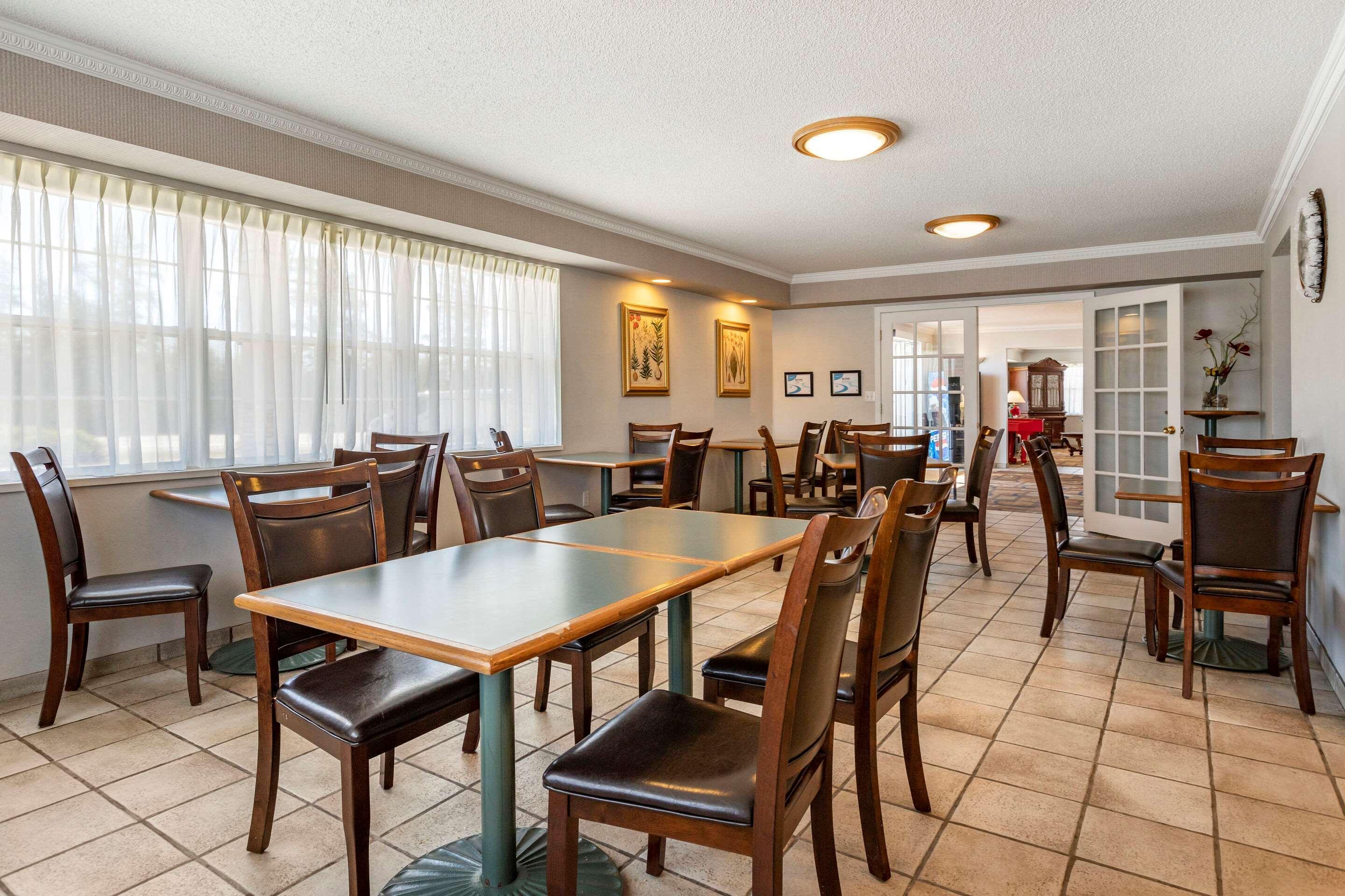Restaurant Quality Inn & Suites Manistique